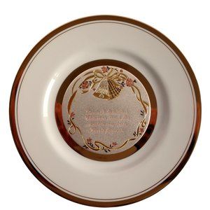 Vintage Art of Chokin Japan Plate Parents Hold Their Childrens Hands 8 Inch‎